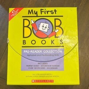 Scholastic BOB Books Pre-Reader Set - Yellow and Red